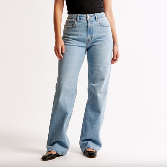 Abercrombie & Fitch Denim - NWT - Abercrombie & Fitch - Curve Love High Rise 90s Relaxed Jean
